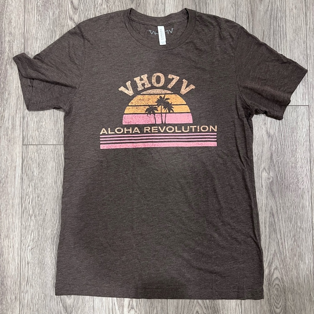 VH07V Aloha Revolution Medium Tshirt Super Soft